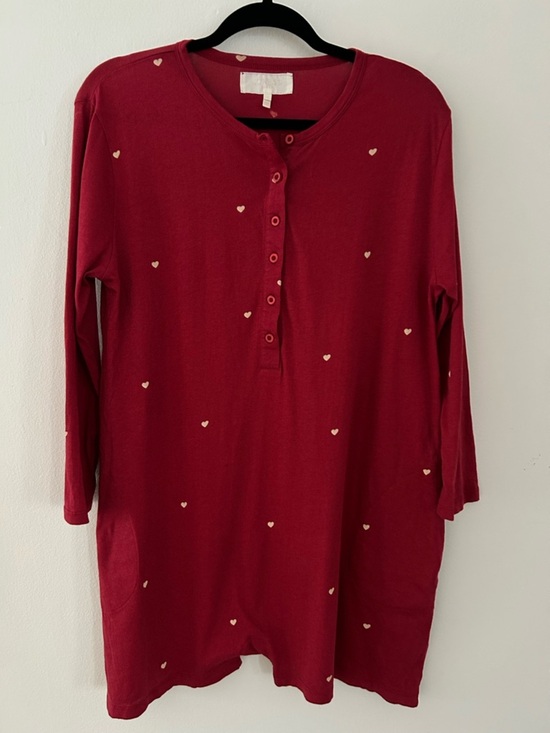 THE GREAT. Pants - The Great Sleep THE HENLEY ROMPER Red WITH VALENTINE HEARTS